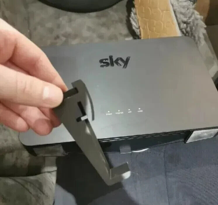 Sky SR203 Router Wall Mount