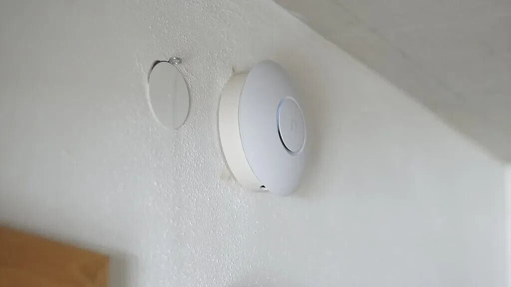 Unifi AP Lite 1 Gang Socket Mount