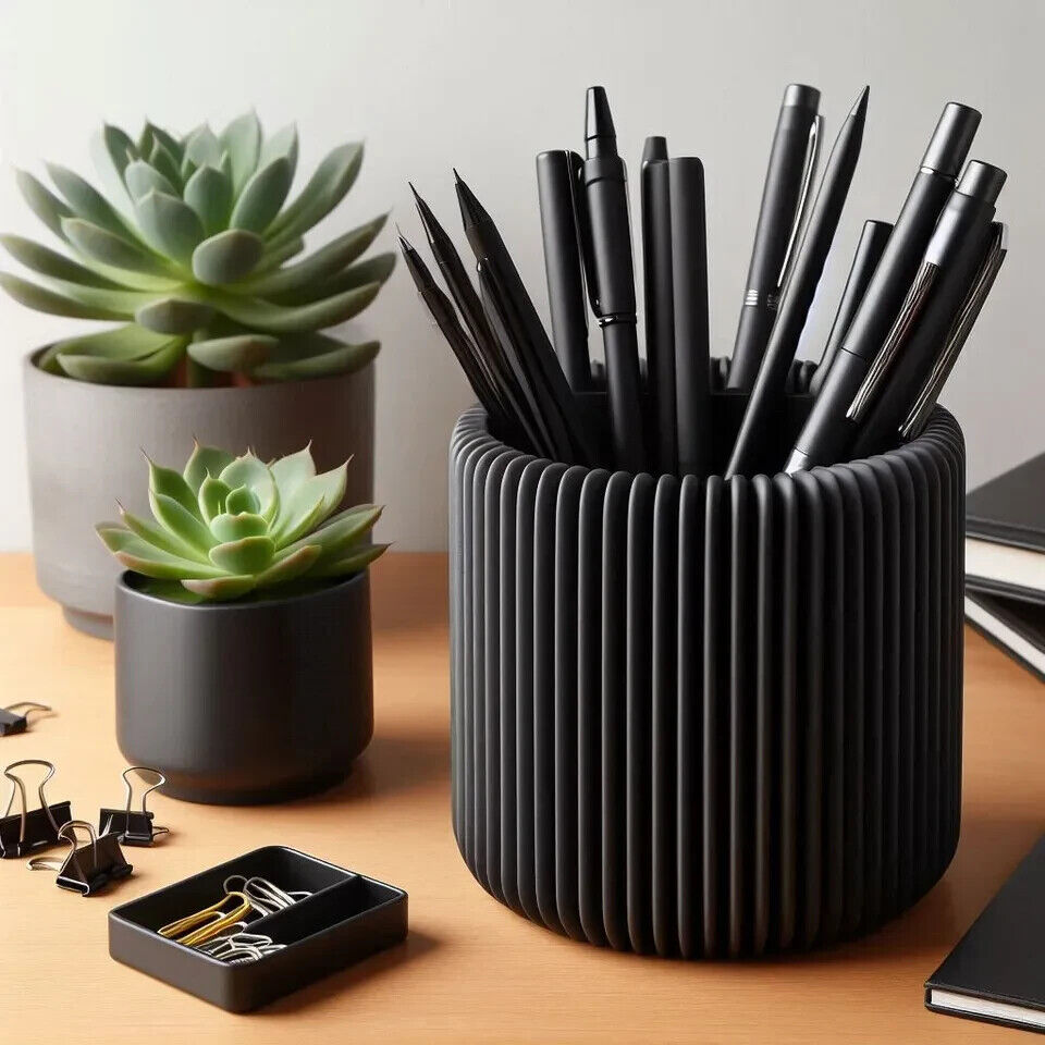 Modern Design Ribbed Pencil Holder