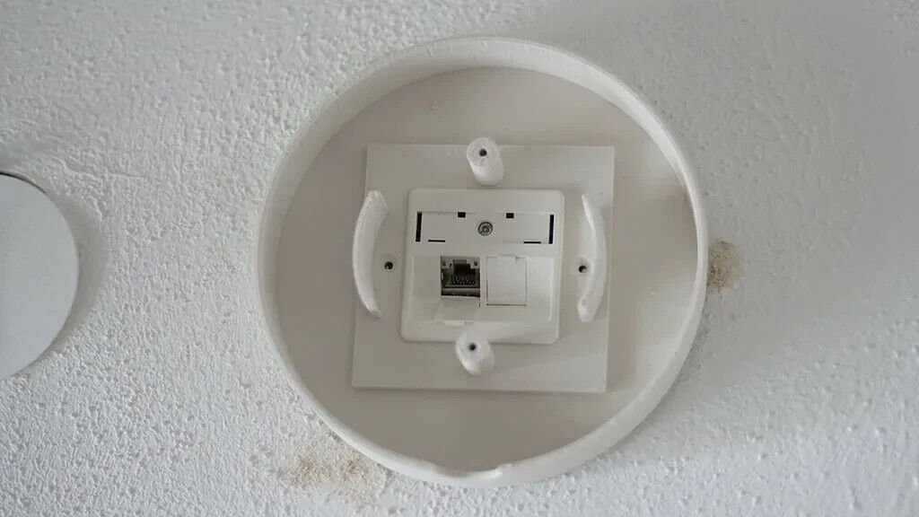 Unifi AP Lite 1 Gang Socket Mount