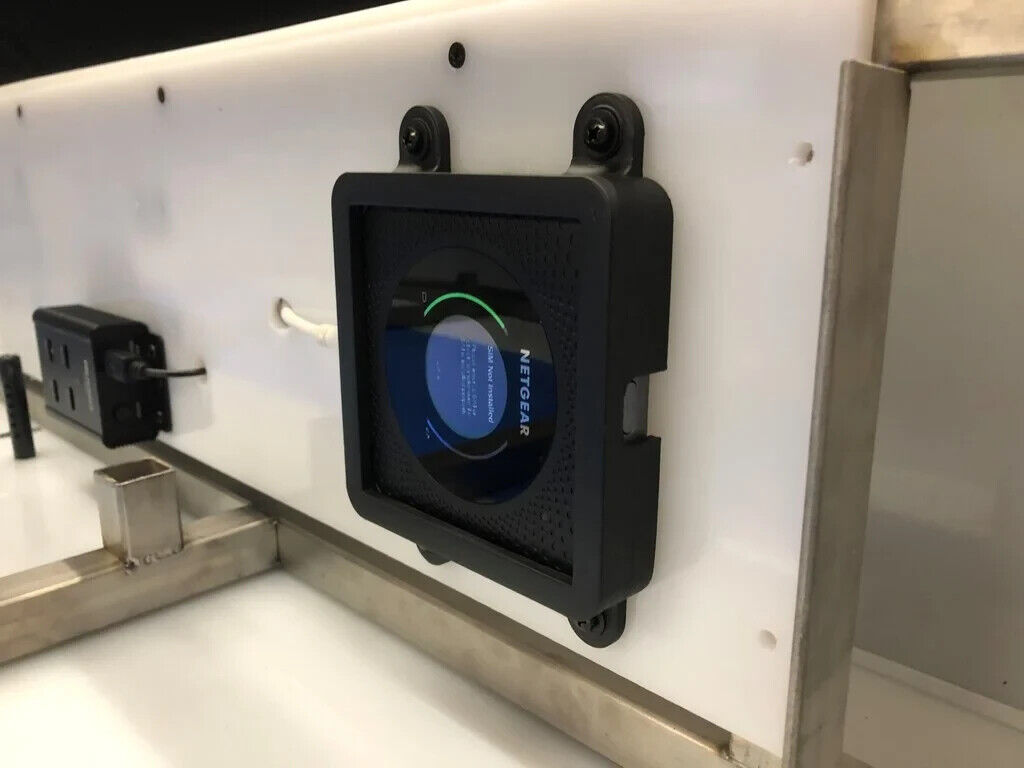 Netgear Nighthawk M1 Wall Bracket