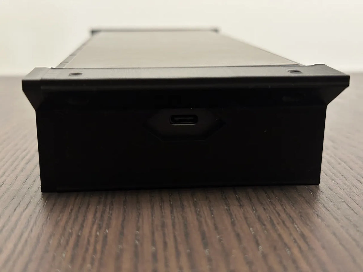 Anker 778 Thunderbolt Docking Station Under-Desk Mount